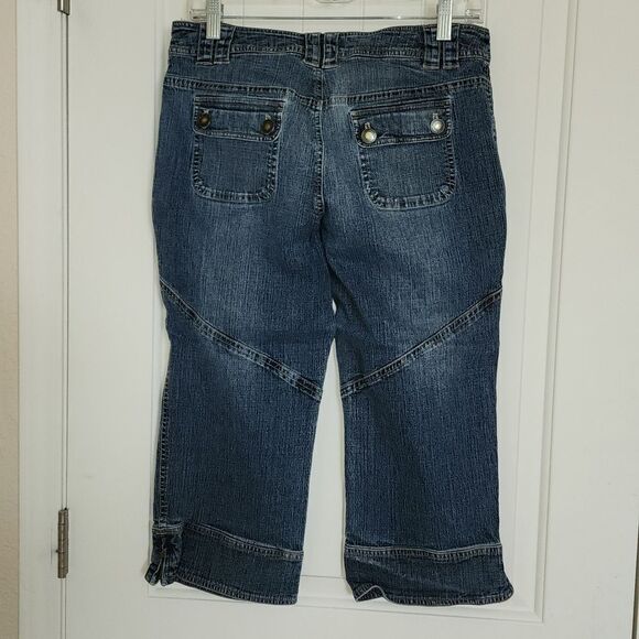 VINTAGE 🩵Jones Wear Denim Capris - Picture 3 of 5